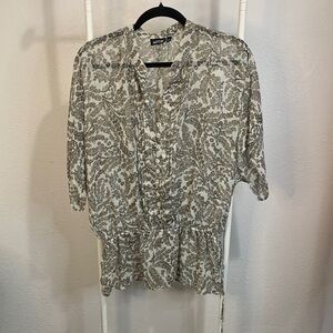 Apt. 9 Leafy Print Top in‎ Gray and White